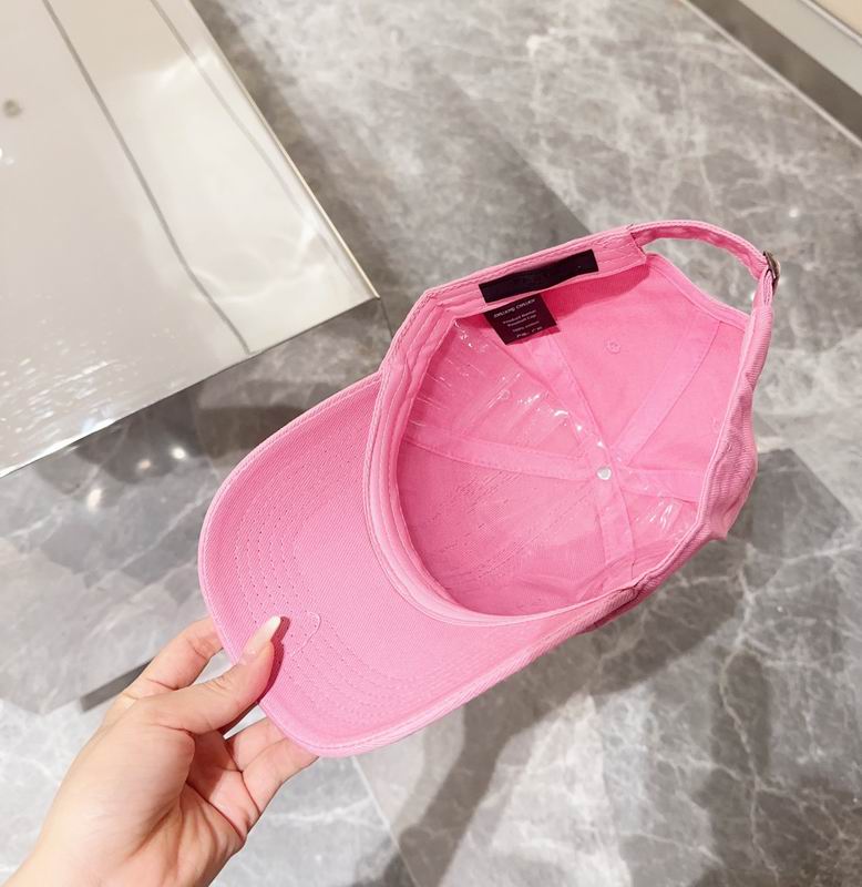 Prada cap (99)